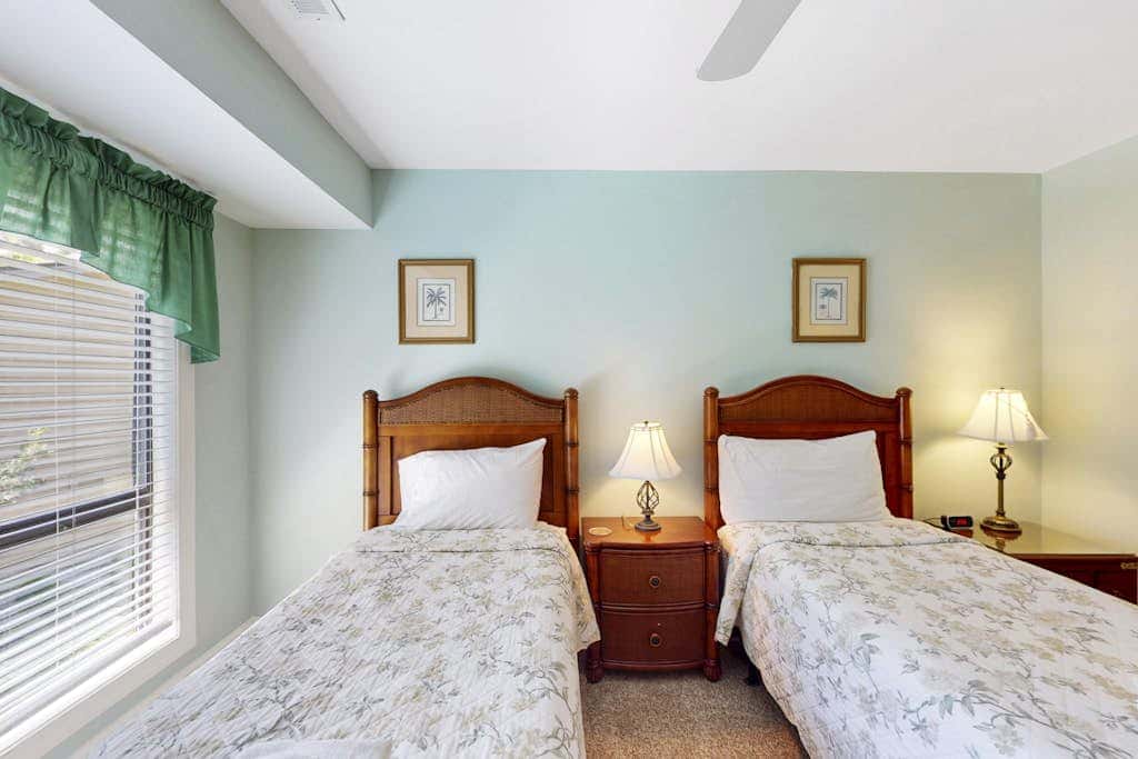 Sunlit Sea Escape with Al Fresco Dining, Loft, Grill, Shared Pool