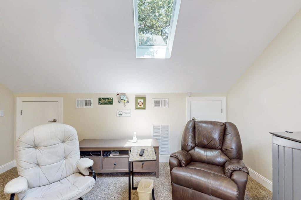 Sunlit Sea Escape with Al Fresco Dining, Loft, Grill, Shared Pool