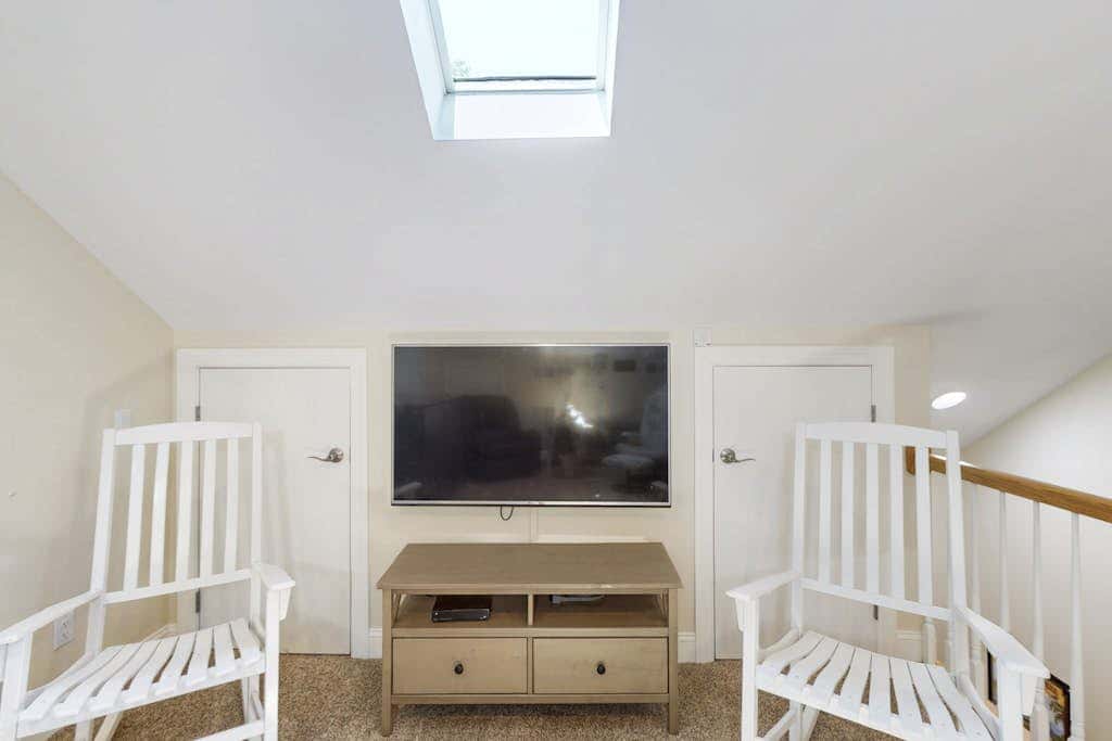 Sunlit Sea Escape with Al Fresco Dining, Loft, Grill, Shared Pool