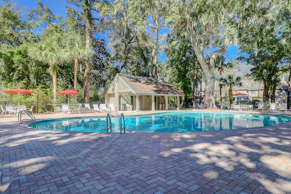 Sunlit Sea Escape with Al Fresco Dining, Loft, Grill, Shared Pool