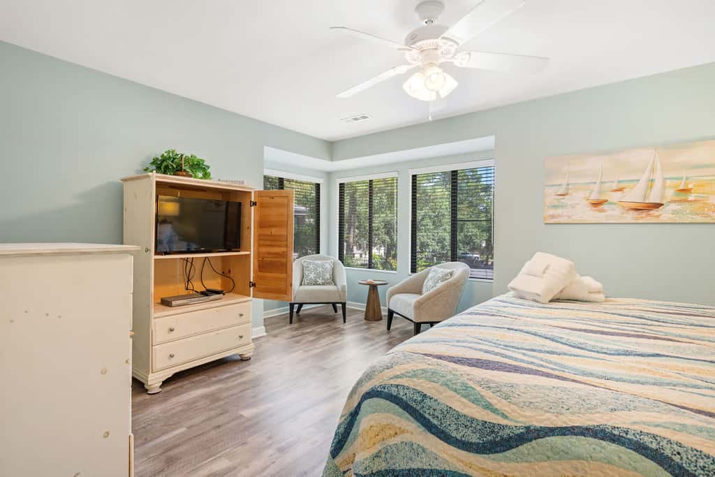 Welcoming Condo with Lagoon Views, Deck, Shared Pool & Nearby Beach Access