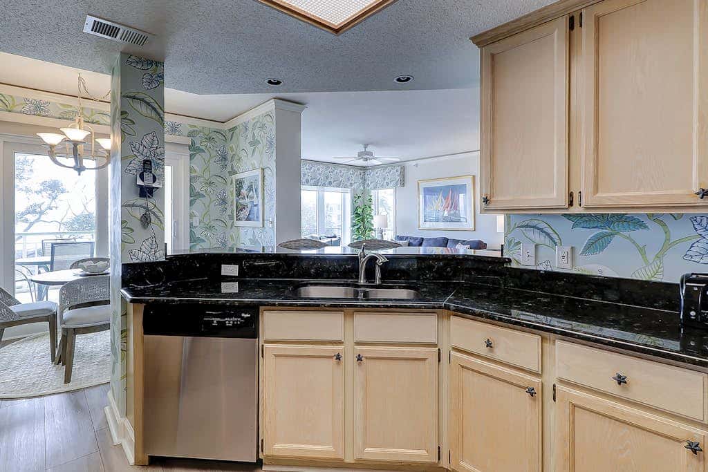 Sunlit Oceanfront Condo with Two Balconies, Wet Bar, Beach Views & WiFi