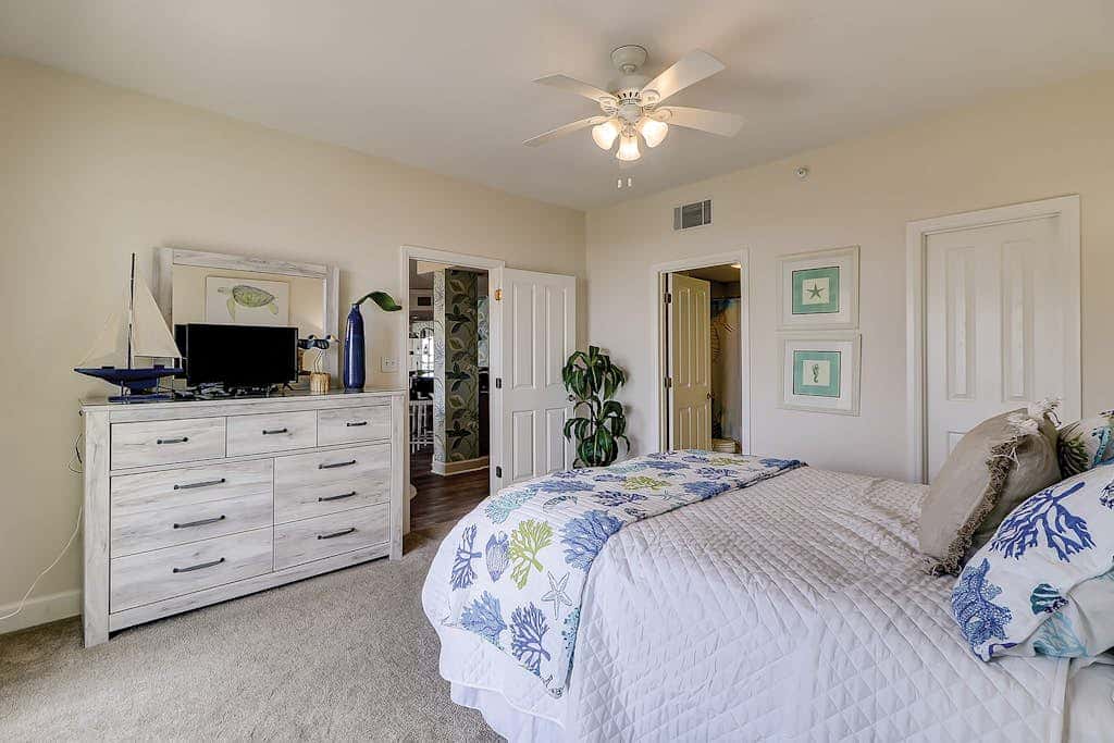 Sunlit Oceanfront Condo with Two Balconies, Wet Bar, Beach Views & WiFi
