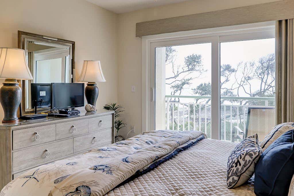 Sunlit Oceanfront Condo with Two Balconies, Wet Bar, Beach Views & WiFi