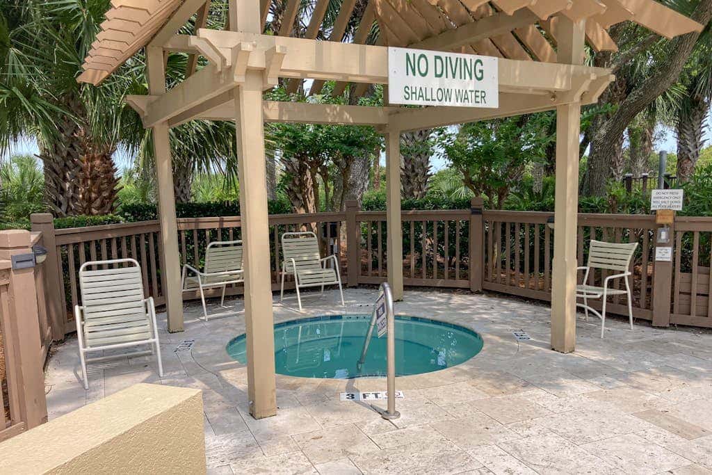 Spacious updated oceanfront condo with shared pools,  hot tub & beach access