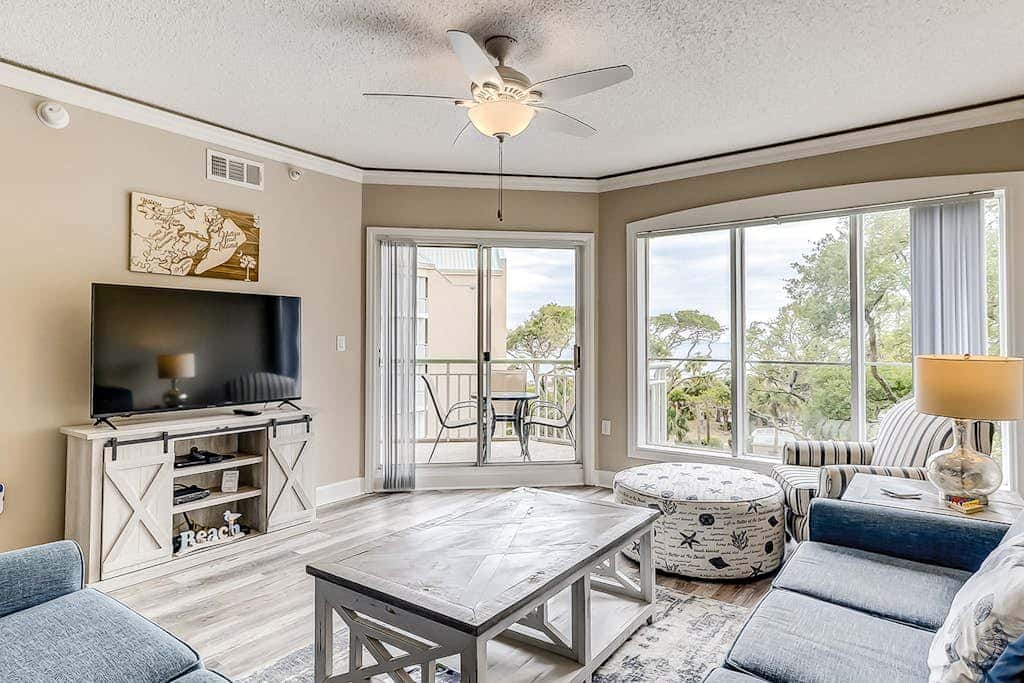 Oceanfront getaway with lagoon views, shared pool & hot tub, walk to beach