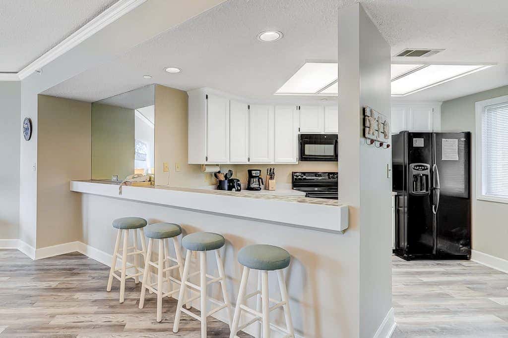 Oceanfront getaway with lagoon views, shared pool & hot tub, walk to beach