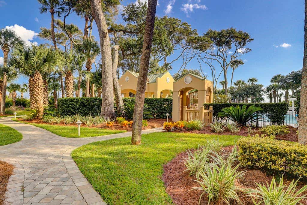 Oceanfront getaway with lagoon views, shared pool & hot tub, walk to beach