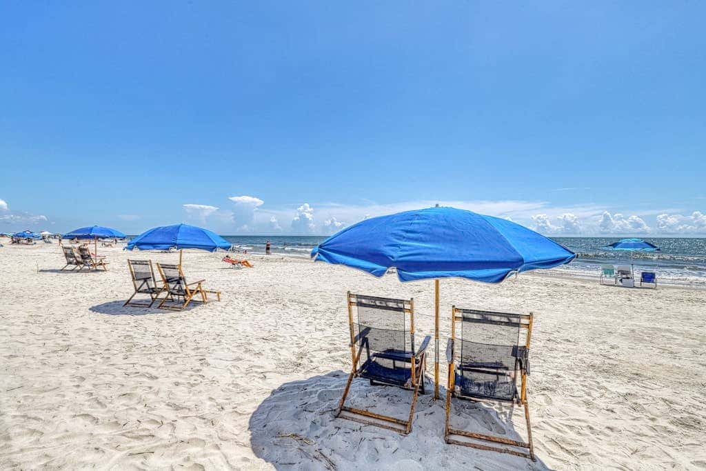 Oceanfront Condo with Shared Pool, Hot Tub, Beach Access & Playground
