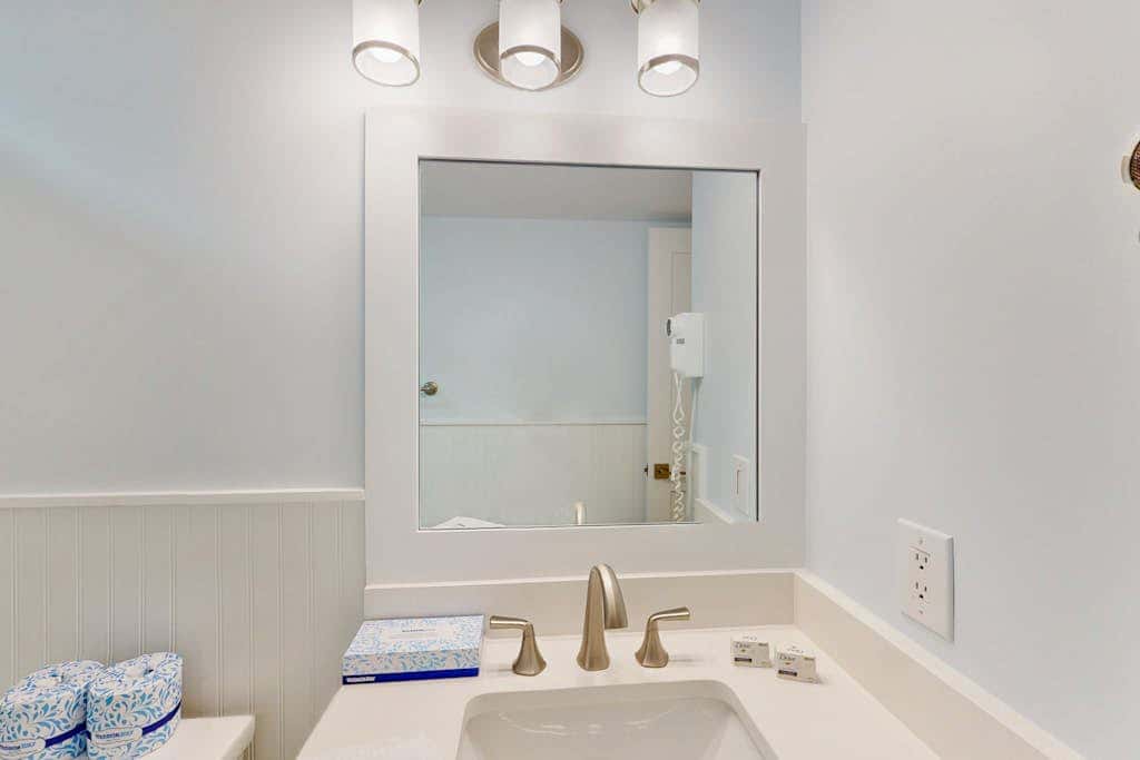 Oceanfront Condo with Shared Pool, Hot Tub, Beach Access & Playground