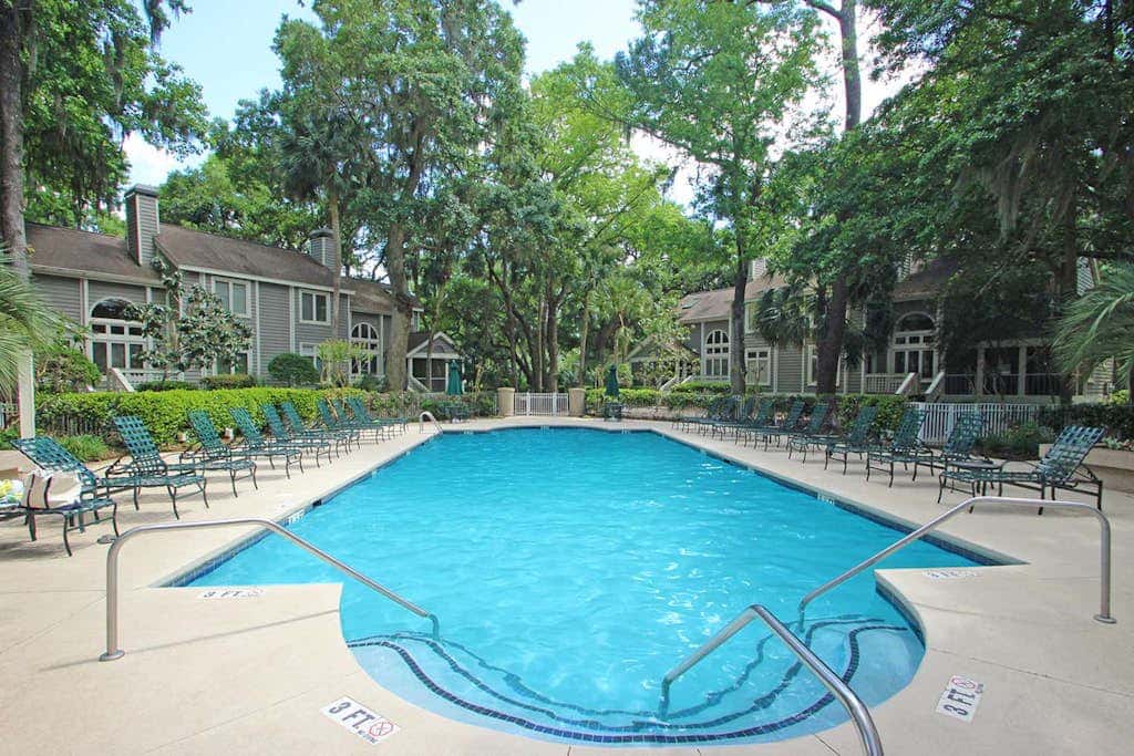 Spacious Condo with Shared Pool, Tennis, Golf & Beach Access