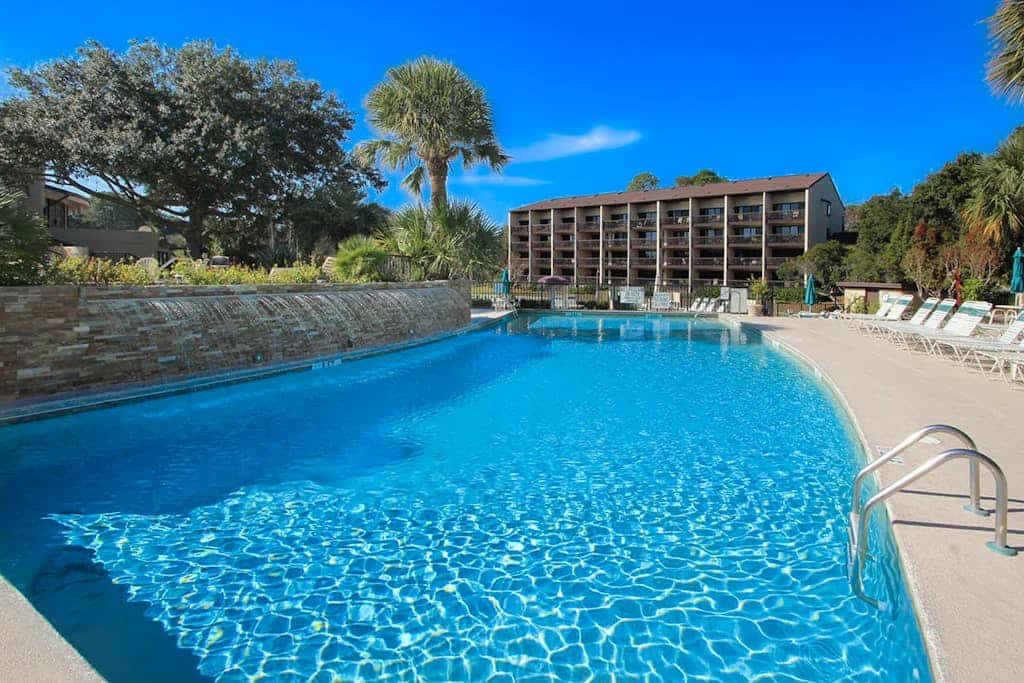 Island Club 113
