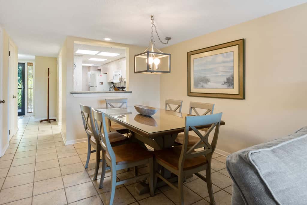 Spacious Villa with Shared Pool, Hot tub & Lagoon Views  - Walk to Beach