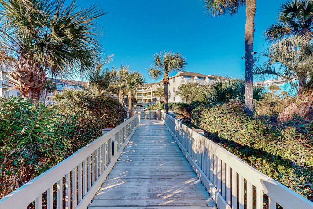 Charming Waterfront Villa with Ocean Views, Private Balcony & Pool, Steps to the Beach