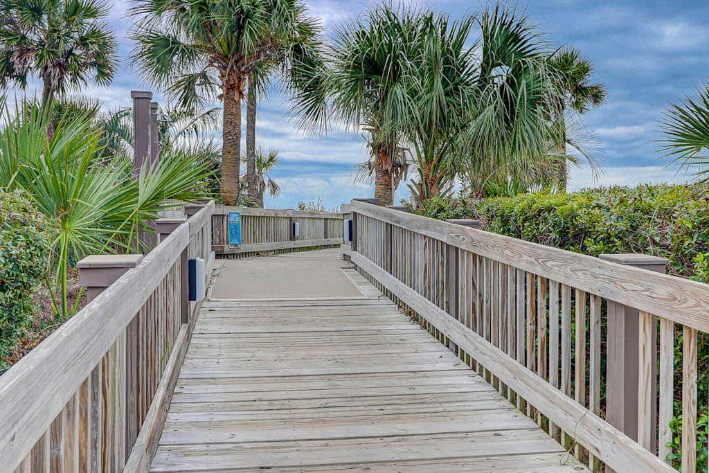 Charming Waterfront Villa with Ocean Views, Private Balcony & Pool, Steps to the Beach