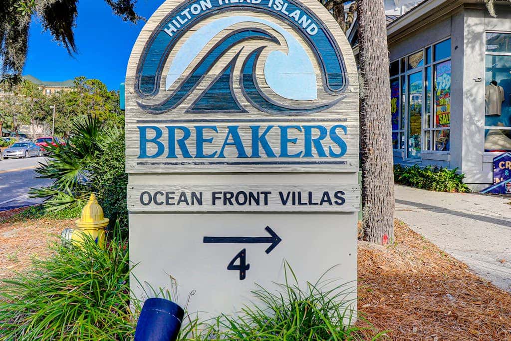 Charming Waterfront Villa with Ocean Views, Private Balcony & Pool, Steps to the Beach