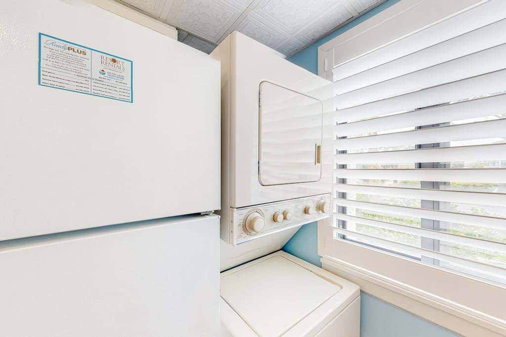 Secluded & Peaceful - Vacation Getaway with WiFi, Pool, Hot Tub, & Private Beach