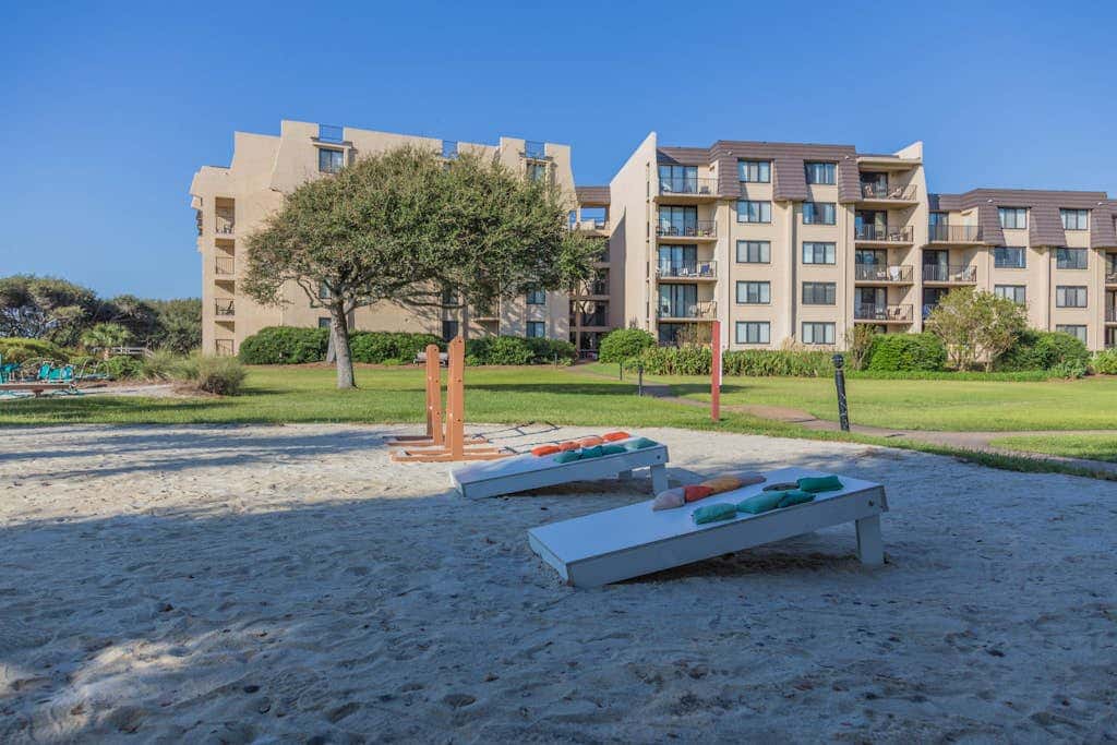 Secluded & Peaceful - Vacation Getaway with WiFi, Pool, Hot Tub, & Private Beach