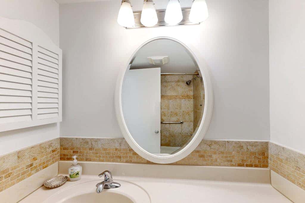 Serene Oceanfront Villa with WiFi, Pool, Hot Tub, & Fitness Center