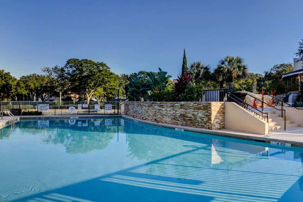Island Club 3106