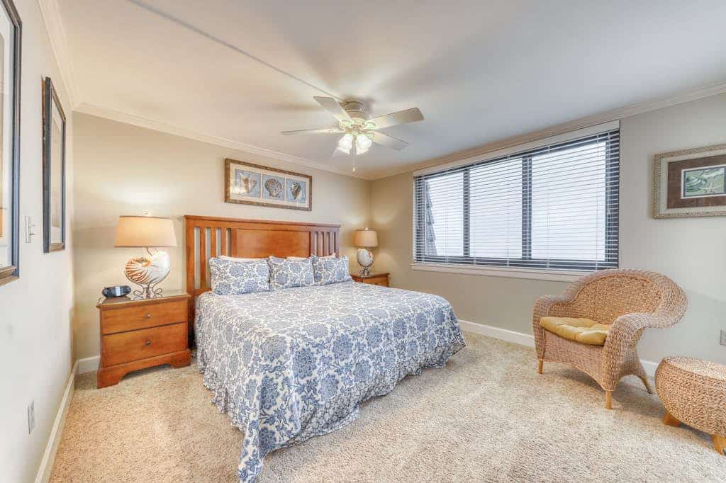 Island Club 2502