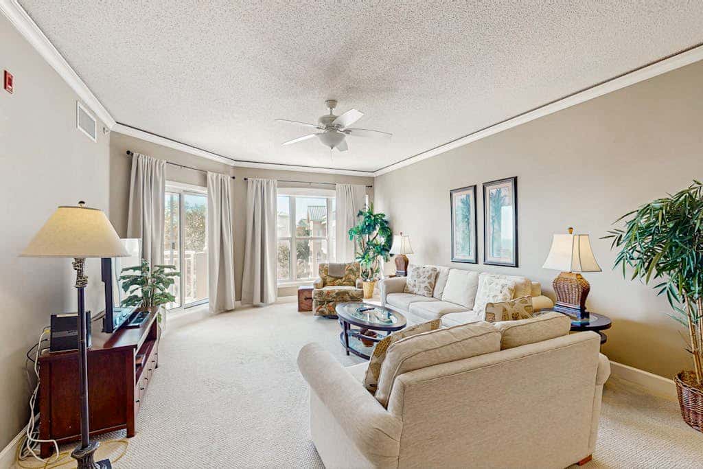 Waterfront Condo with Ocean Views, Shared Pool, Hot Tub, and Covered Balcony