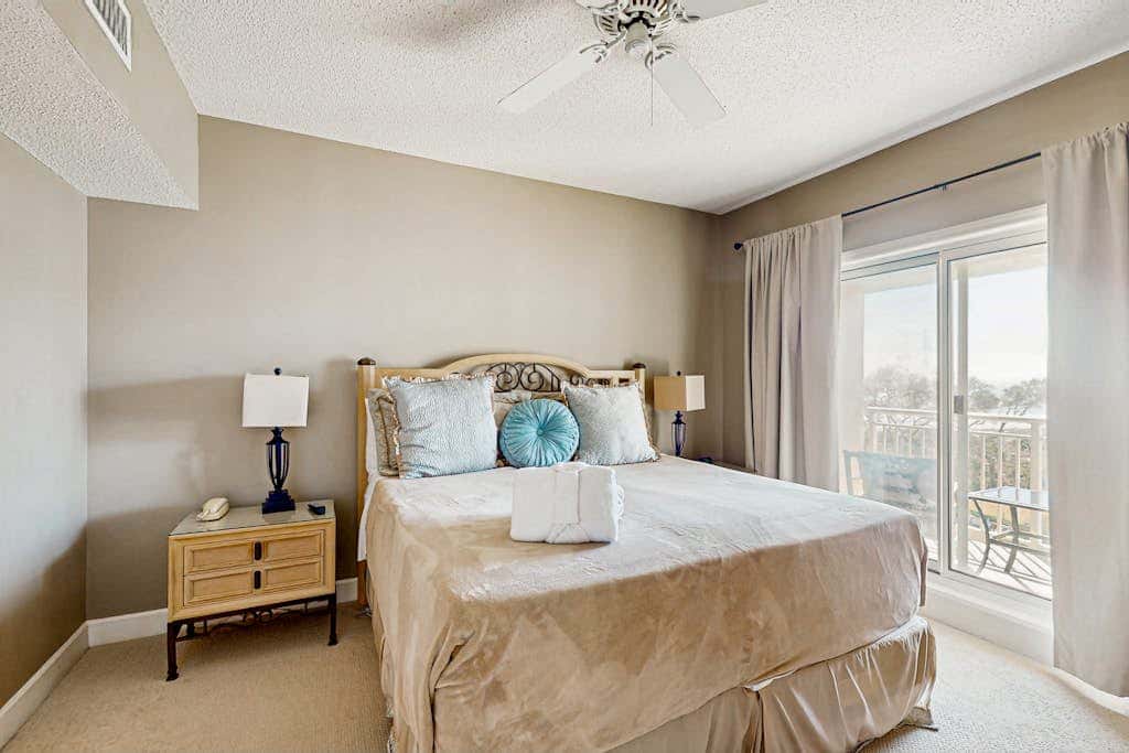 Waterfront Condo with Ocean Views, Shared Pool, Hot Tub, and Covered Balcony