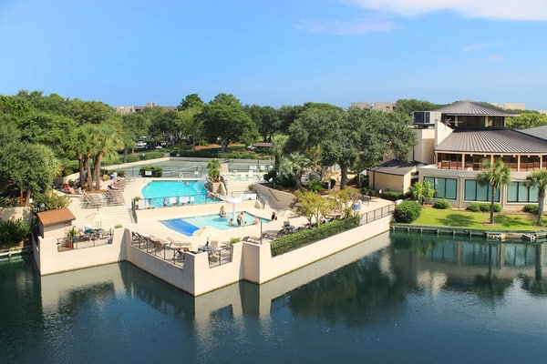 Island Club 6103