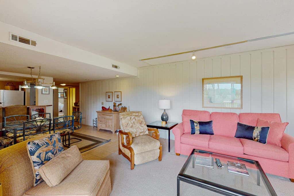 Second-Floor Condo with WiFi, Pool, Golf Course Views - Near the Beach