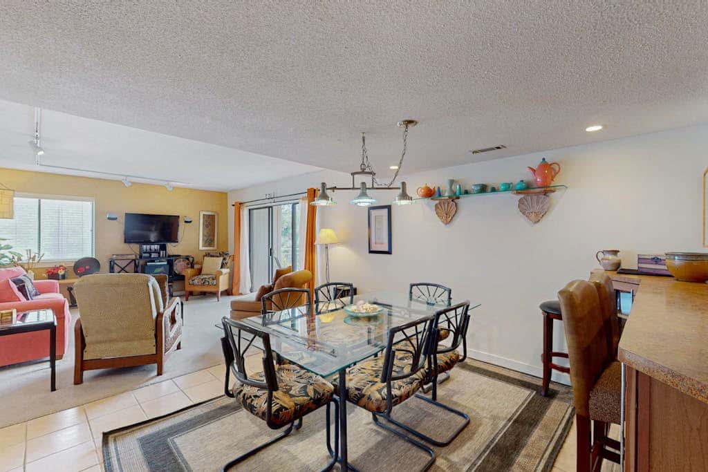 Second-Floor Condo with WiFi, Pool, Golf Course Views - Near the Beach