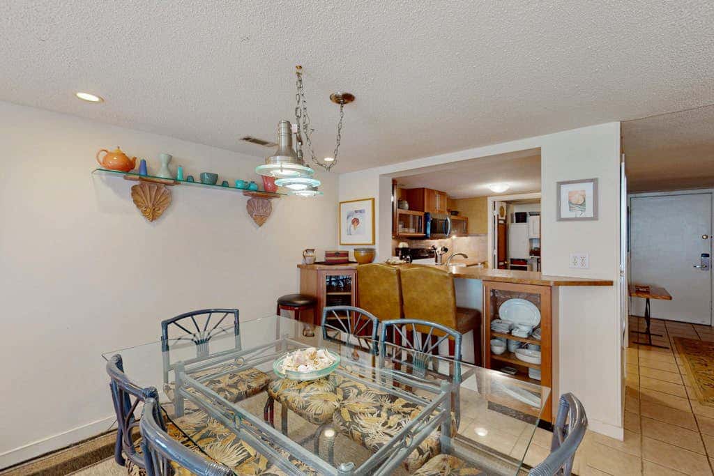 Second-Floor Condo with WiFi, Pool, Golf Course Views - Near the Beach