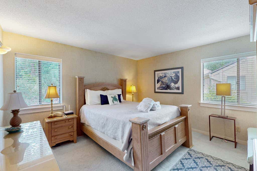 Second-Floor Condo with WiFi, Pool, Golf Course Views - Near the Beach