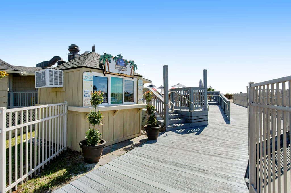 Water view retreat Villa with balcony, beach gear, pools, tennis, & gym