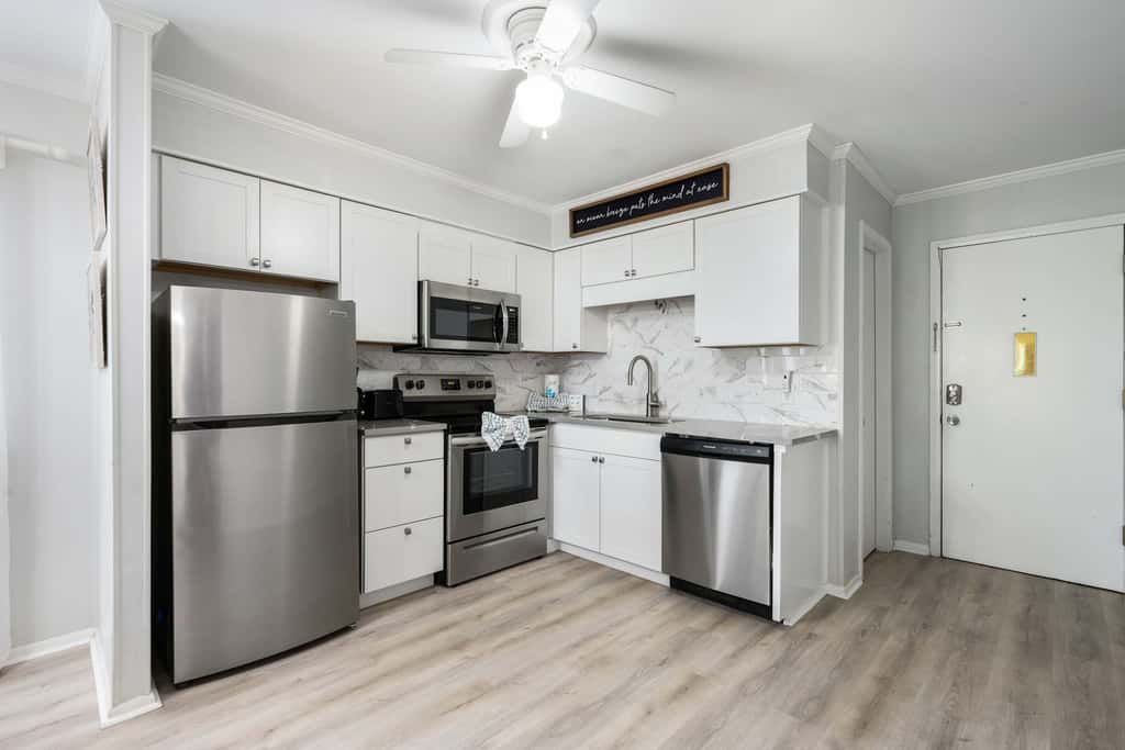 Water view retreat Villa with balcony, beach gear, pools, tennis, & gym