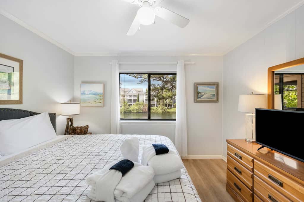 Water view retreat Villa with balcony, beach gear, pools, tennis, & gym
