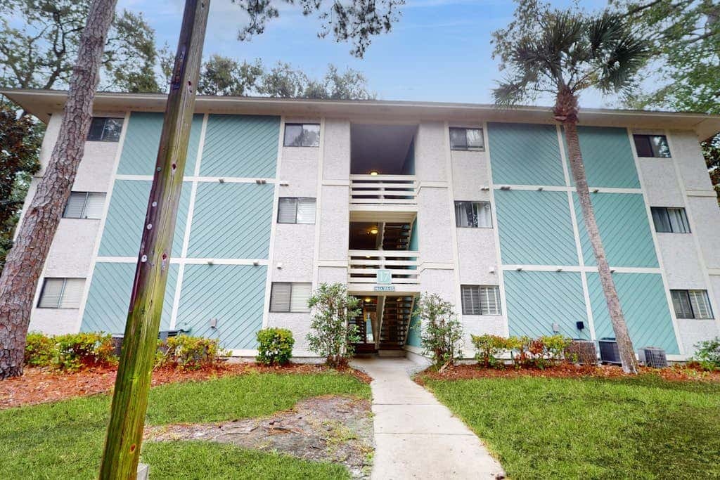 Coastal Retreat with Patio, Shared Pools, Tennis & Playground - Walk to Beach