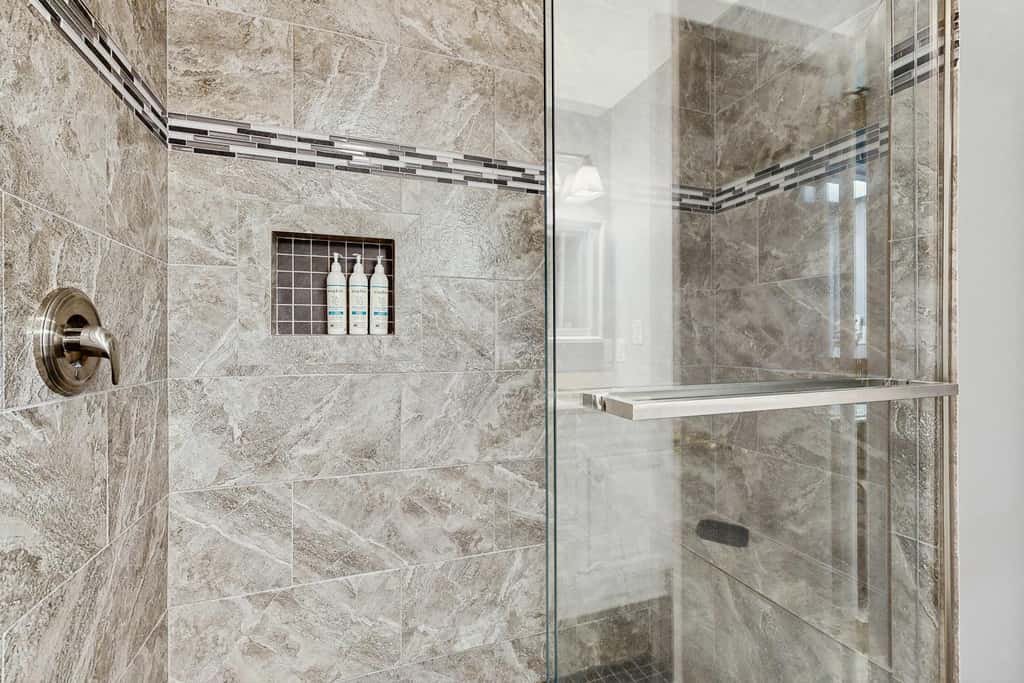 Renovated Dog Friendly Villa with Patio & Pool  Near Golf & Beach
