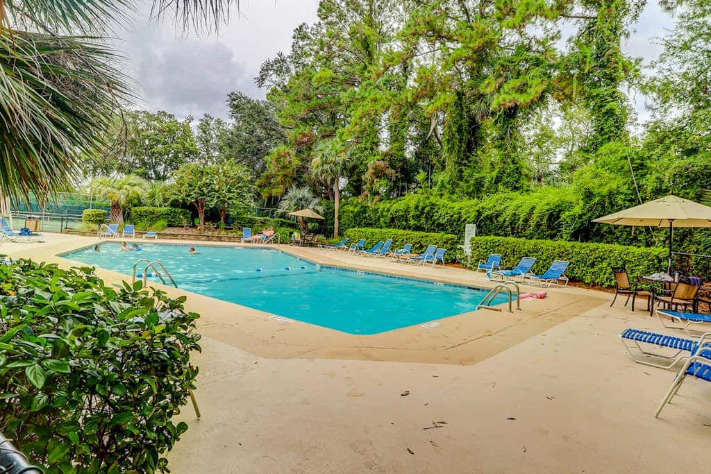 Inviting villa with pool, tennis, & balcony - close beach access