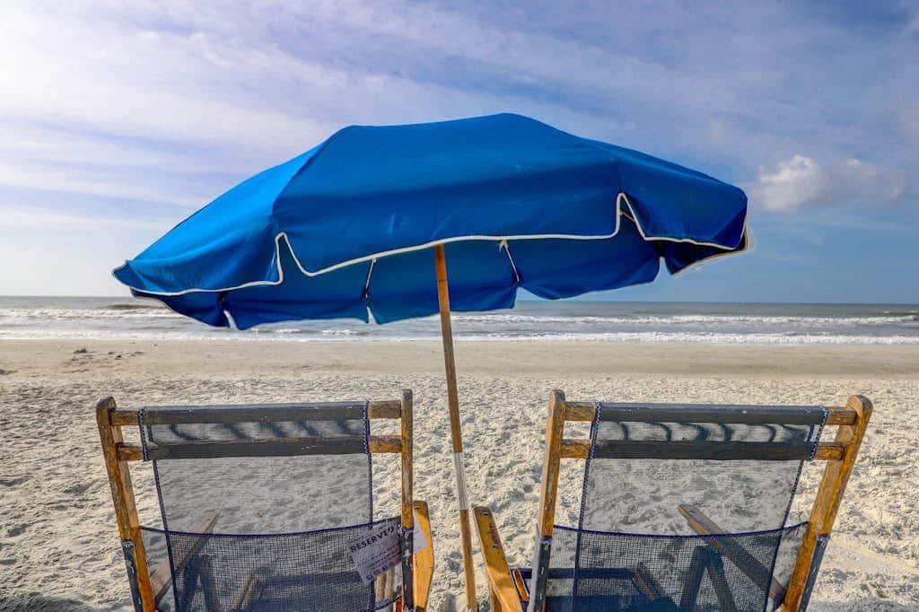 Inviting villa with pool, tennis, & balcony - close beach access