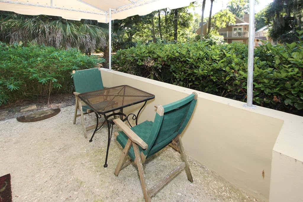 Dog-Friendly Villa with Pool, Tennis, Patio, Full Kitchen & Beach Nearby