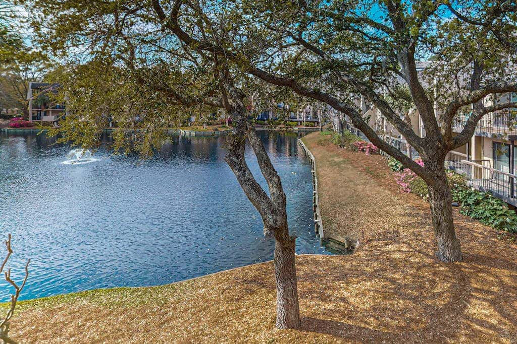 Multi-Level Townhouse with Pool, Hot Tub, & Tennis - Walk to the Beach