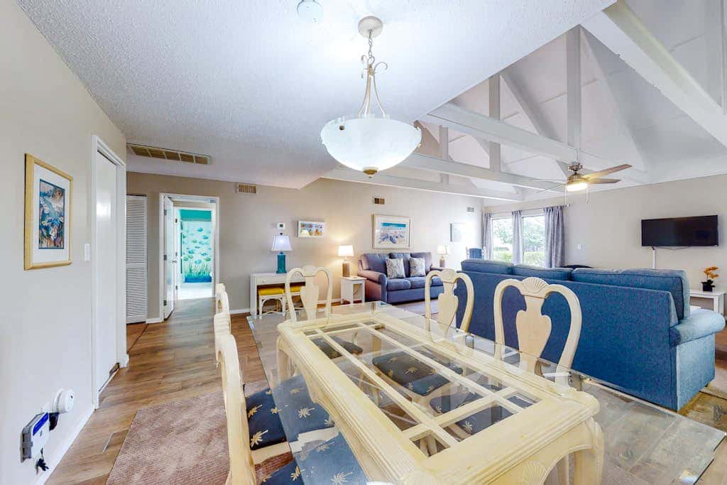 Family-Friendly Condo with Shared Pool & Al Fresco Dining - Dogs Welcome
