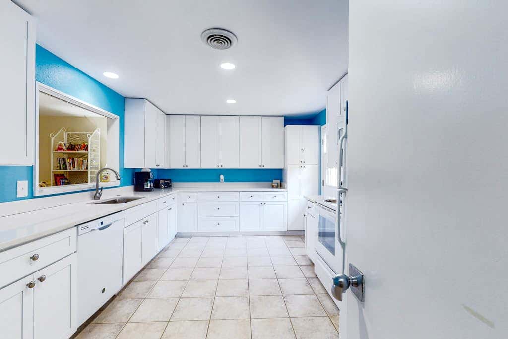 Family-Friendly Condo with Shared Pool & Al Fresco Dining - Dogs Welcome