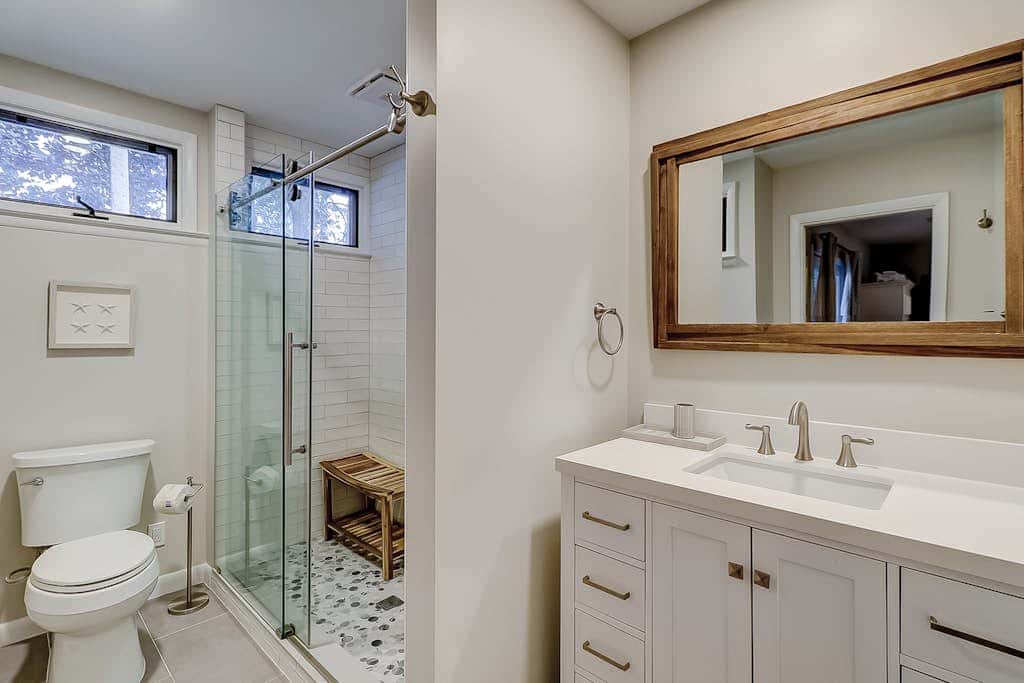 3 bedroom home Palm lined hideaway with pool and Dog Friendly