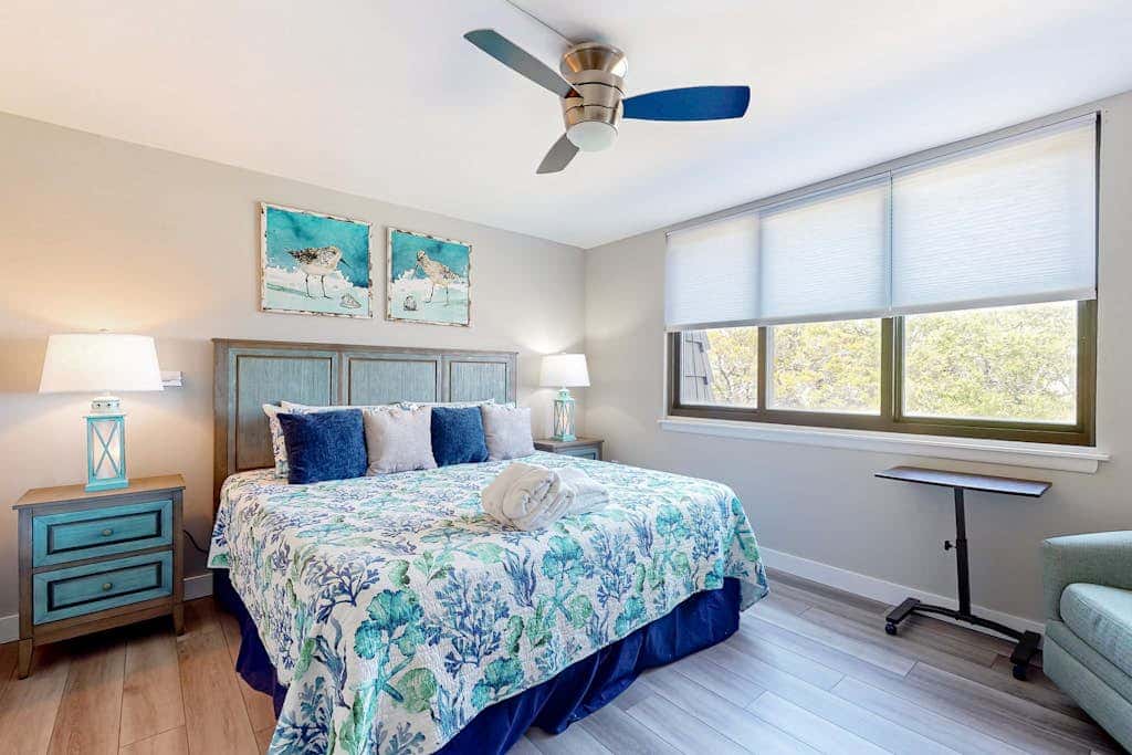 Ocean view condo at beachfront resort with pool, hot tub, pickleball & tennis
