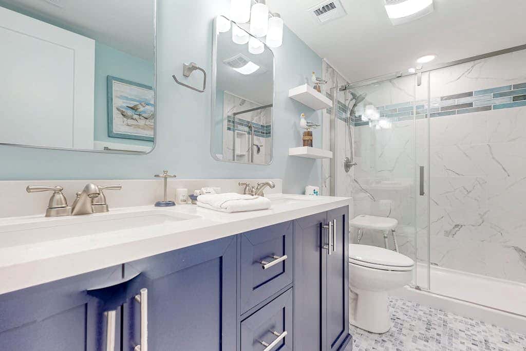 Ocean view condo at beachfront resort with pool, hot tub, pickleball & tennis
