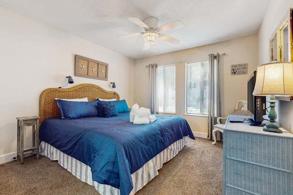 Villa by the beach with heated pools, hot tub, patio, tennis, central AC, & WD