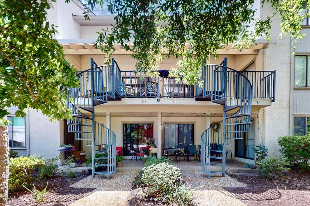 Updated Villa - Close to Coligny Plaza and Beach Access