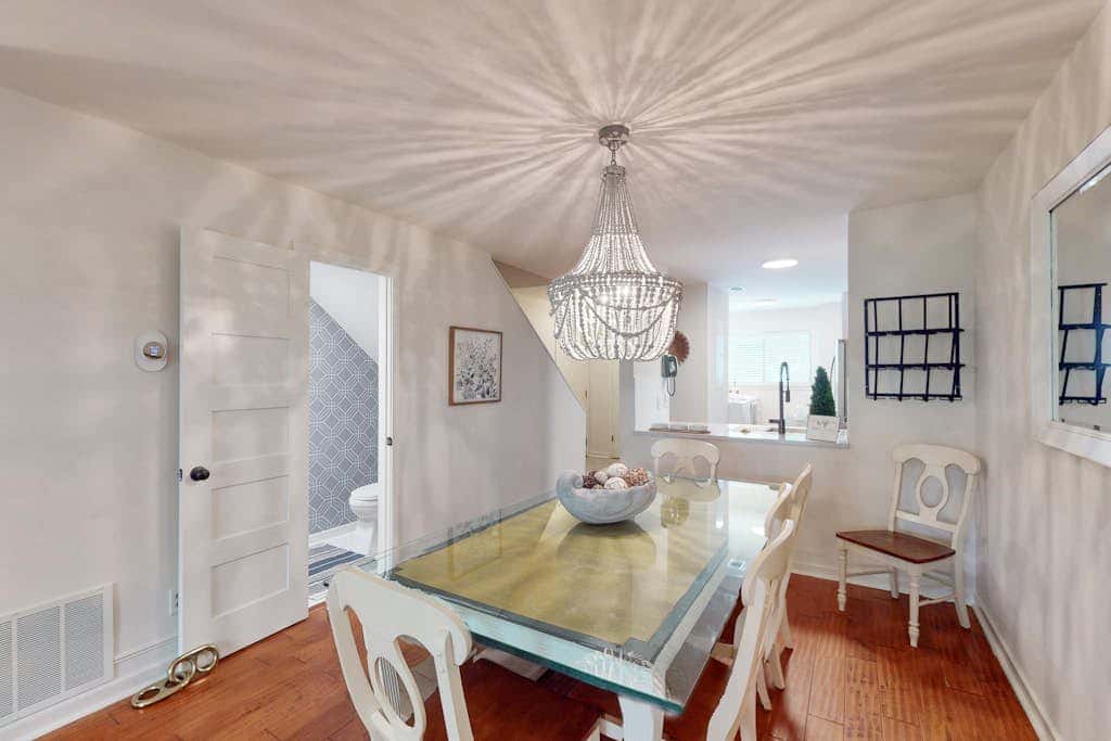 Updated Villa - Close to Coligny Plaza and Beach Access