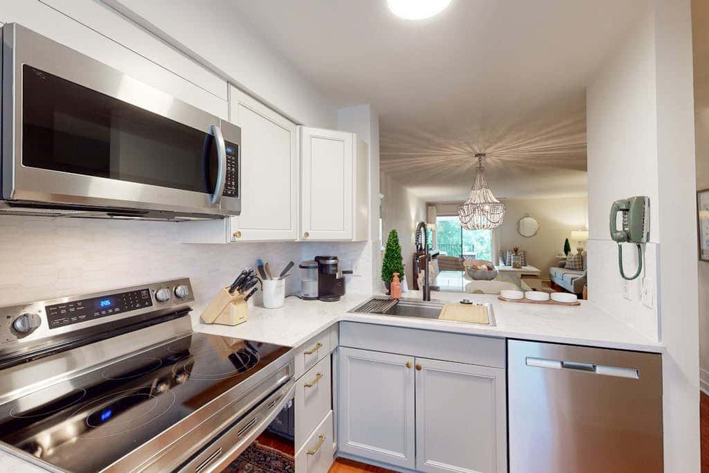 Updated Villa - Close to Coligny Plaza and Beach Access